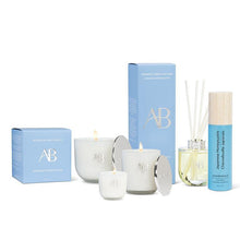 Load image into Gallery viewer, Japanese Honeysuckle Reed Diffuser