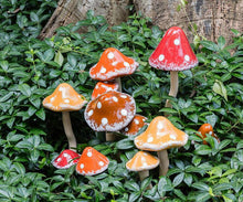 Load image into Gallery viewer, Small Speckled Mushroom Stake - Assorted