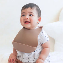 Load image into Gallery viewer, Silicone Bib - Caramel