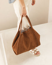 Load image into Gallery viewer, Sutton Shoulder Bag - Tan