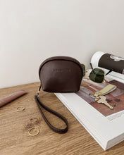Load image into Gallery viewer, Paige Purse - Chocolate