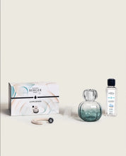 Load image into Gallery viewer, Corali Peacock Green Fragrance Lamp Gift Set