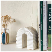Load image into Gallery viewer, Arch Marble Bookend