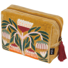 Load image into Gallery viewer, Venus Embroidered Pouch