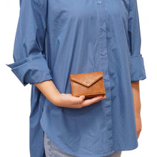 Load image into Gallery viewer, Debbie Card Case - Camel