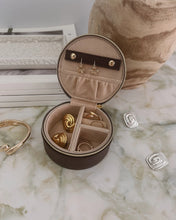 Load image into Gallery viewer, Sisco Jewelry Case- Chocolate