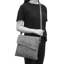 Load image into Gallery viewer, Luna Crossbody - Black