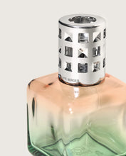 Load image into Gallery viewer, Glaçon Peach-Green Gradient Lamp Gift Set
