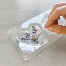 Load image into Gallery viewer, Flower Power DIY Soaps
