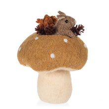 Load image into Gallery viewer, Mouse in Mushroom

