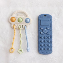 Load image into Gallery viewer, Sensory Pull String Toy - Spaceship
