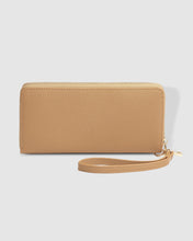 Load image into Gallery viewer, Jessica Wallet - Camel
