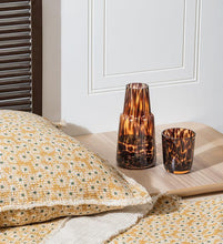 Load image into Gallery viewer, Square Daisy Pillow
