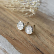 Load image into Gallery viewer, Alluring Studs - Silver/Mother Of Pearl
