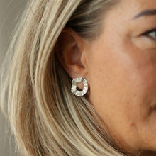 Load image into Gallery viewer, Bold Contour Earrings- Gold
