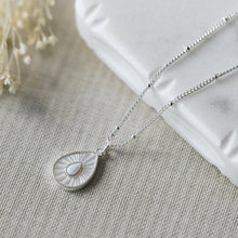 Load image into Gallery viewer, Dewdrop Crystal Necklace - Silver/Opalite
