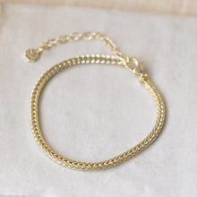 Load image into Gallery viewer, Elio Bracelet - Gold
