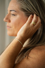Load image into Gallery viewer, Elio Bracelet - Gold
