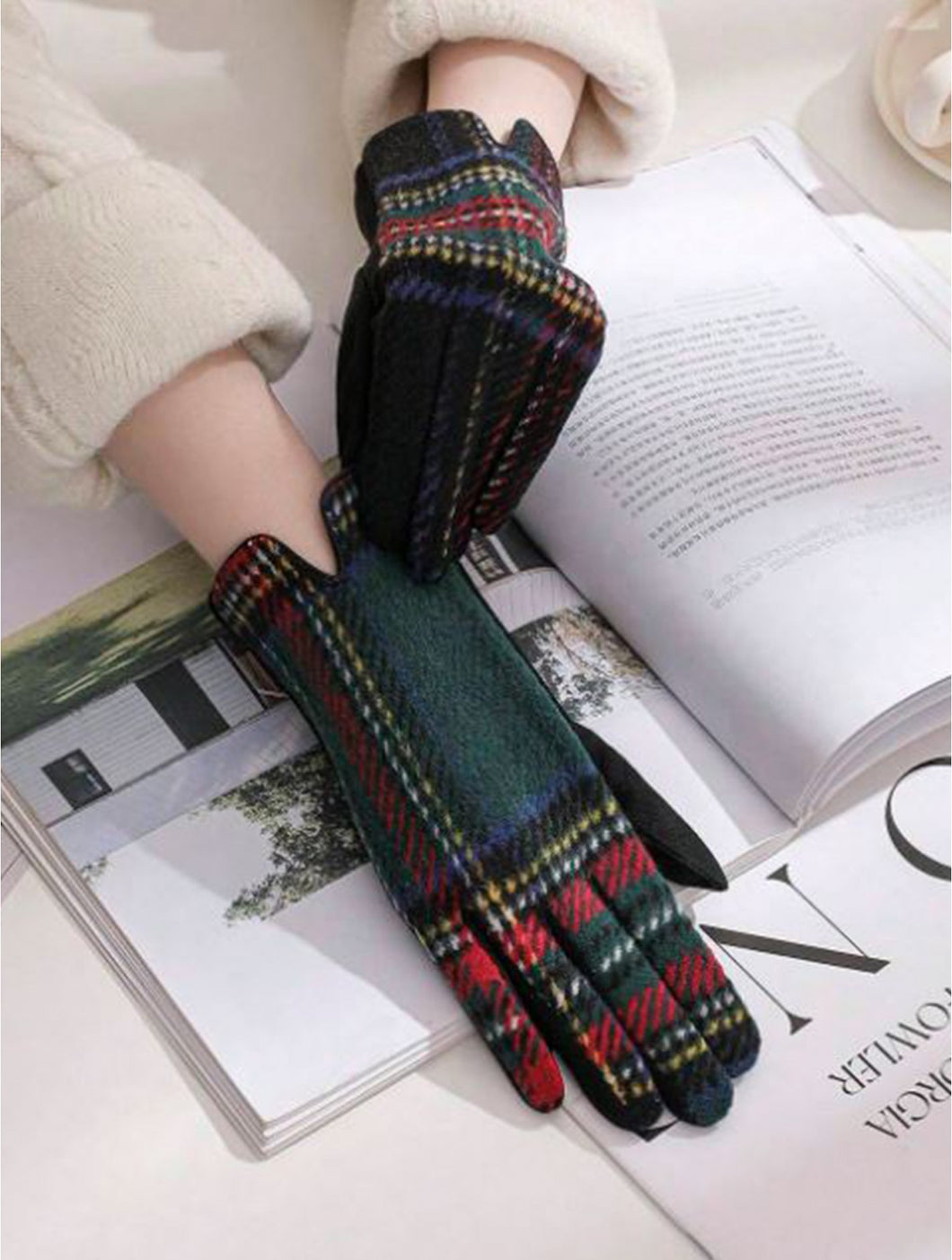 Green Plaid Touch Screen Gloves