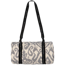 Load image into Gallery viewer, Ikat Throw
