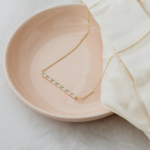 Horizontal Poise Necklace - Gold