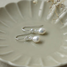 Load image into Gallery viewer, Juliet Earrings - Silver
