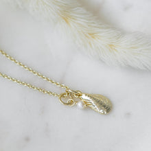 Load image into Gallery viewer, Lil Maris Pendant - Gold/Pearl

