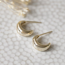 Load image into Gallery viewer, Lovely Little Hoops- Gold
