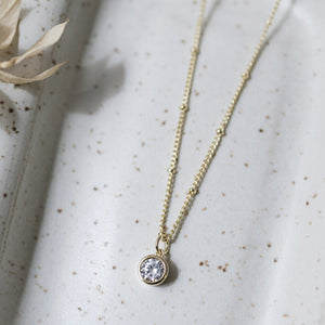 Luster Necklace - Gold / Clear