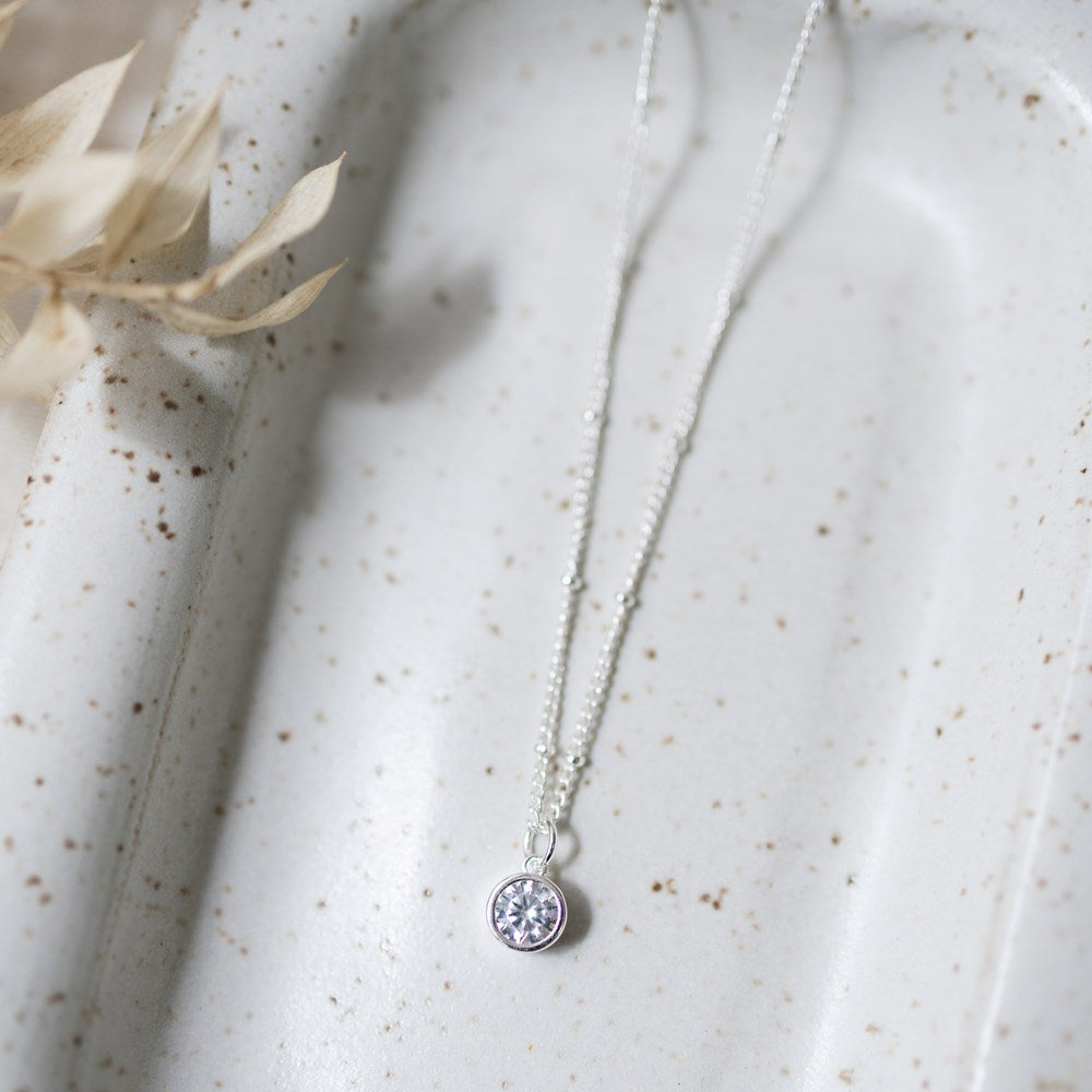 Luster Necklace - Silver / Clear