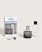 Load image into Gallery viewer, Mirage Black Fragrance Lamp Gift Set with Wilderness
