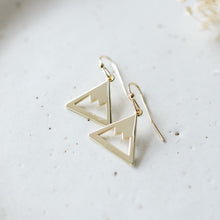 Load image into Gallery viewer, Mountain Earrings - Gold

