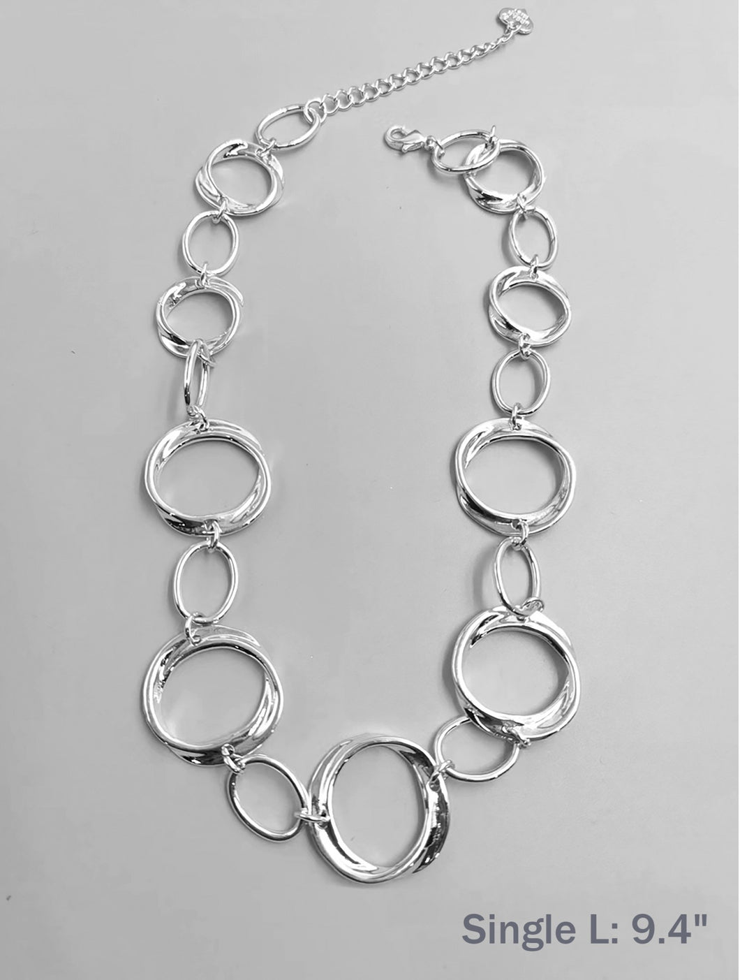 Gabrielle Loop Link Necklace - Silver