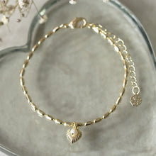 Load image into Gallery viewer, Quietly Coastal Bracelet - Gold
