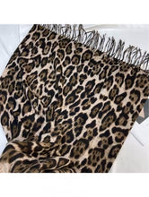 Load image into Gallery viewer, Brown Vivian Scarf
