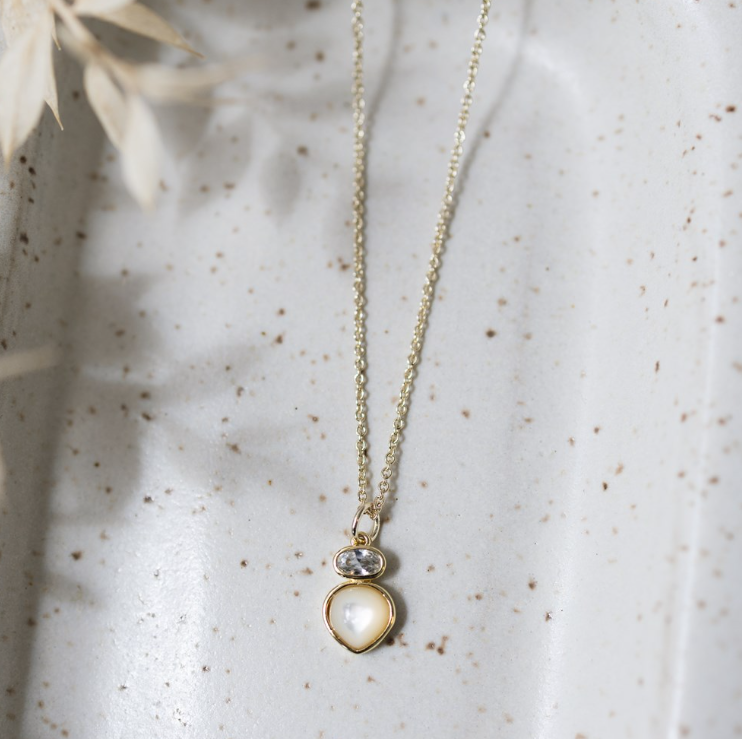 Anastasia Necklace - Moonstone/Clear
