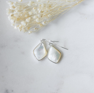 Evora Earrings - Silver/Mother of Pearl