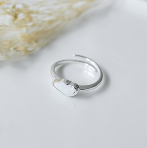 Opal Pebble Ring - Silver/Opalite