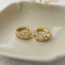 Load image into Gallery viewer, Pollyanna Hoops - Gold/Clear
