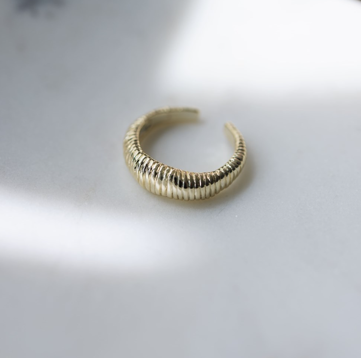 Vex Ring - Gold