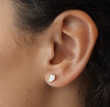 Load image into Gallery viewer, Opal Chip Studs - Gold/Opalite
