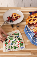 Load image into Gallery viewer, Berry Bramble Swedish Dishcloth
