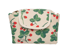 Load image into Gallery viewer, Berry Bramble Folding Insulated Tote
