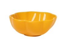 Load image into Gallery viewer, Bell Pepper Shaped Bowl - 4.75 inch
