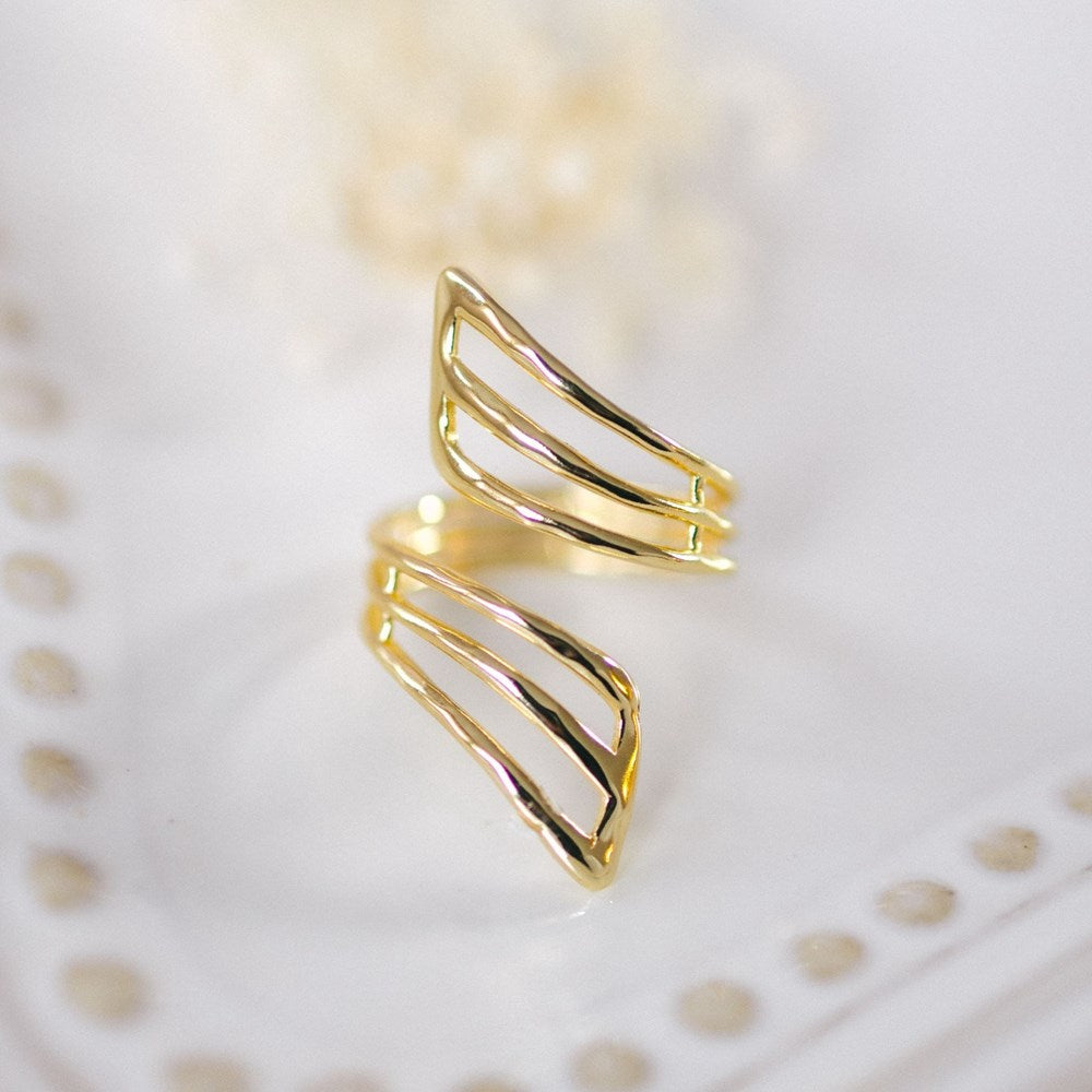 Sinuous Ring - Gold