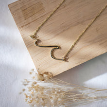 Load image into Gallery viewer, Sombrio Necklace - Gold
