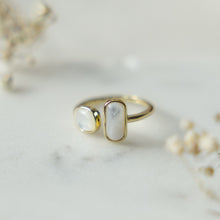 Load image into Gallery viewer, Stone Sister Ring - Gold/Mother Of Pearl
