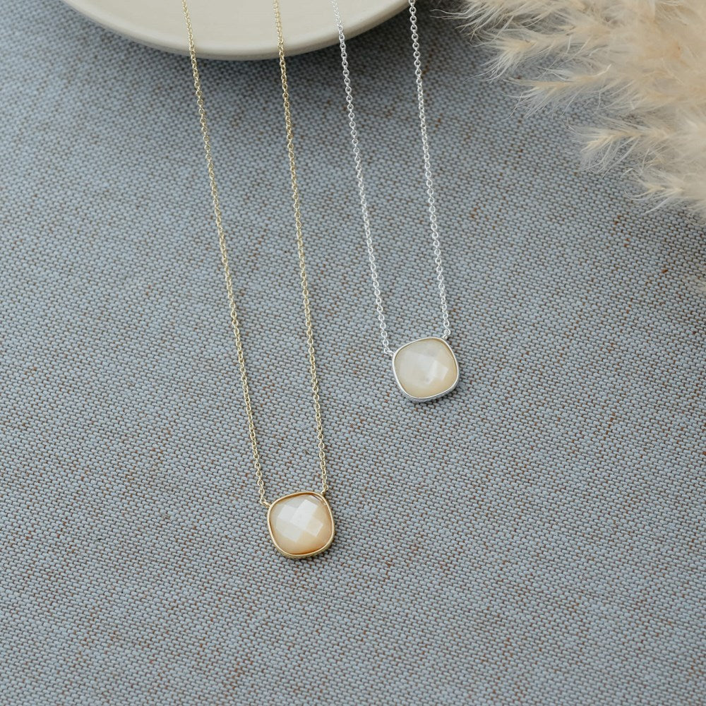 Suble Harmony Necklace - Silver/Mother Of Pearl