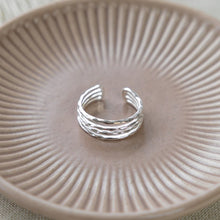 Load image into Gallery viewer, Tango Ring - Silver

