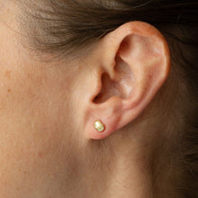 Load image into Gallery viewer, Throw On Studs - Silver
